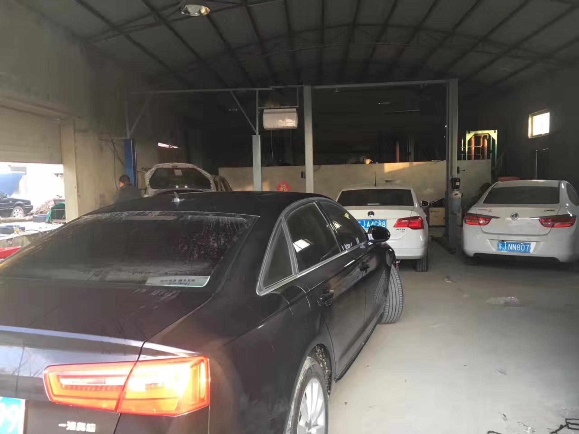 维普特汽车服务兴桥店车辆接待与施工环境